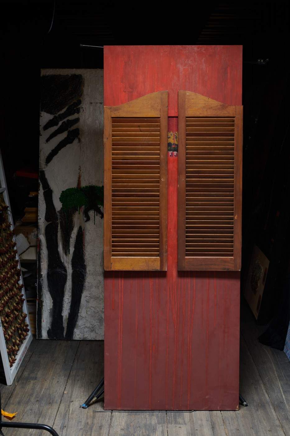 057号展品正面（百叶窗关闭）